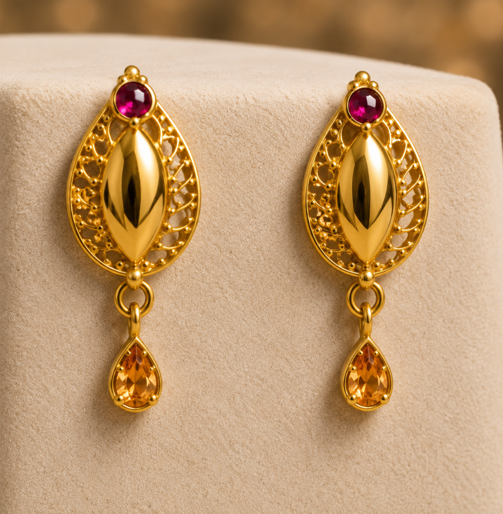 Vintage Gold Leaf Pendant Earrings Set For Women - Image 3