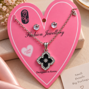 Elegant Silver Black Clover Pendant Necklace Set